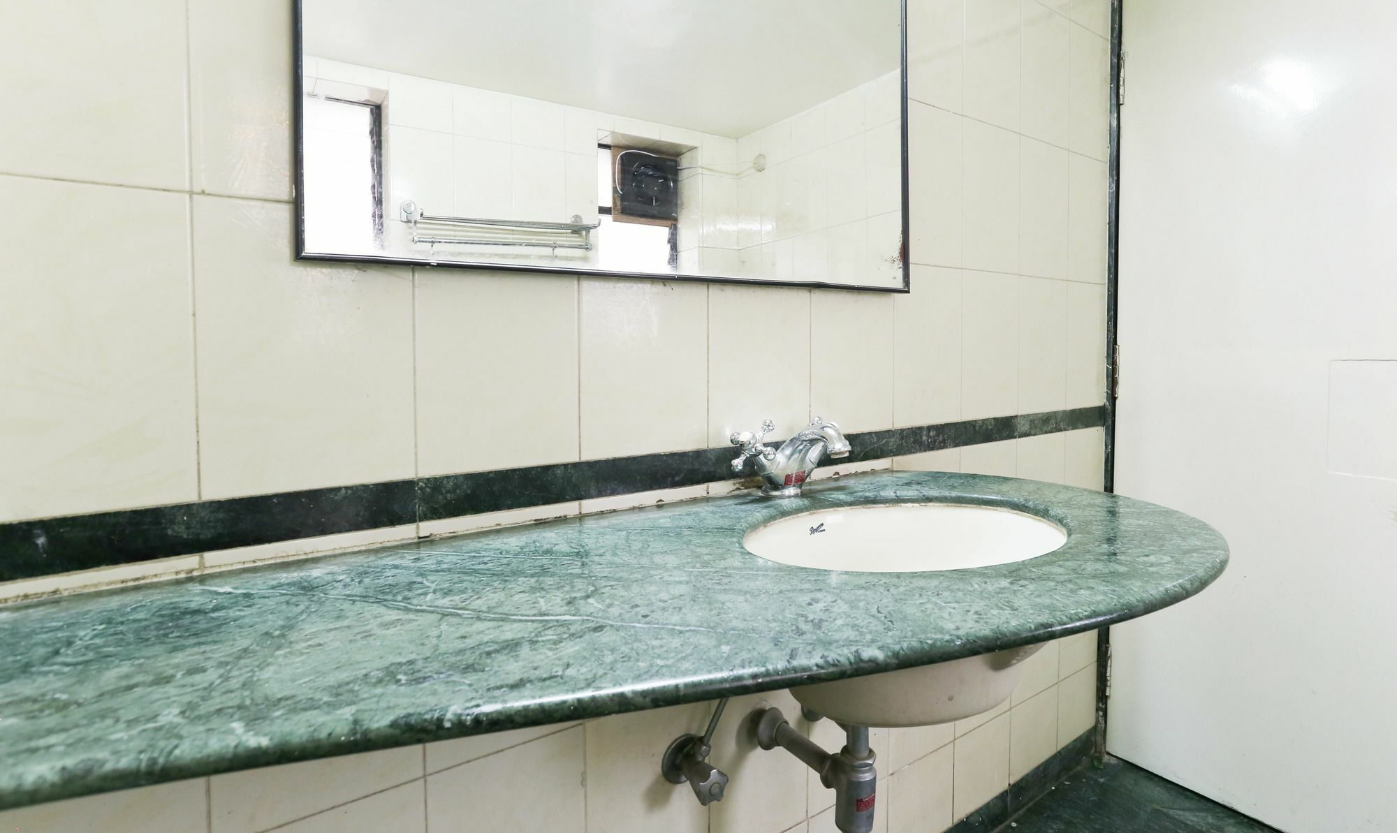 Itsy Hotels Hill View Ex Poona Buitenkant foto