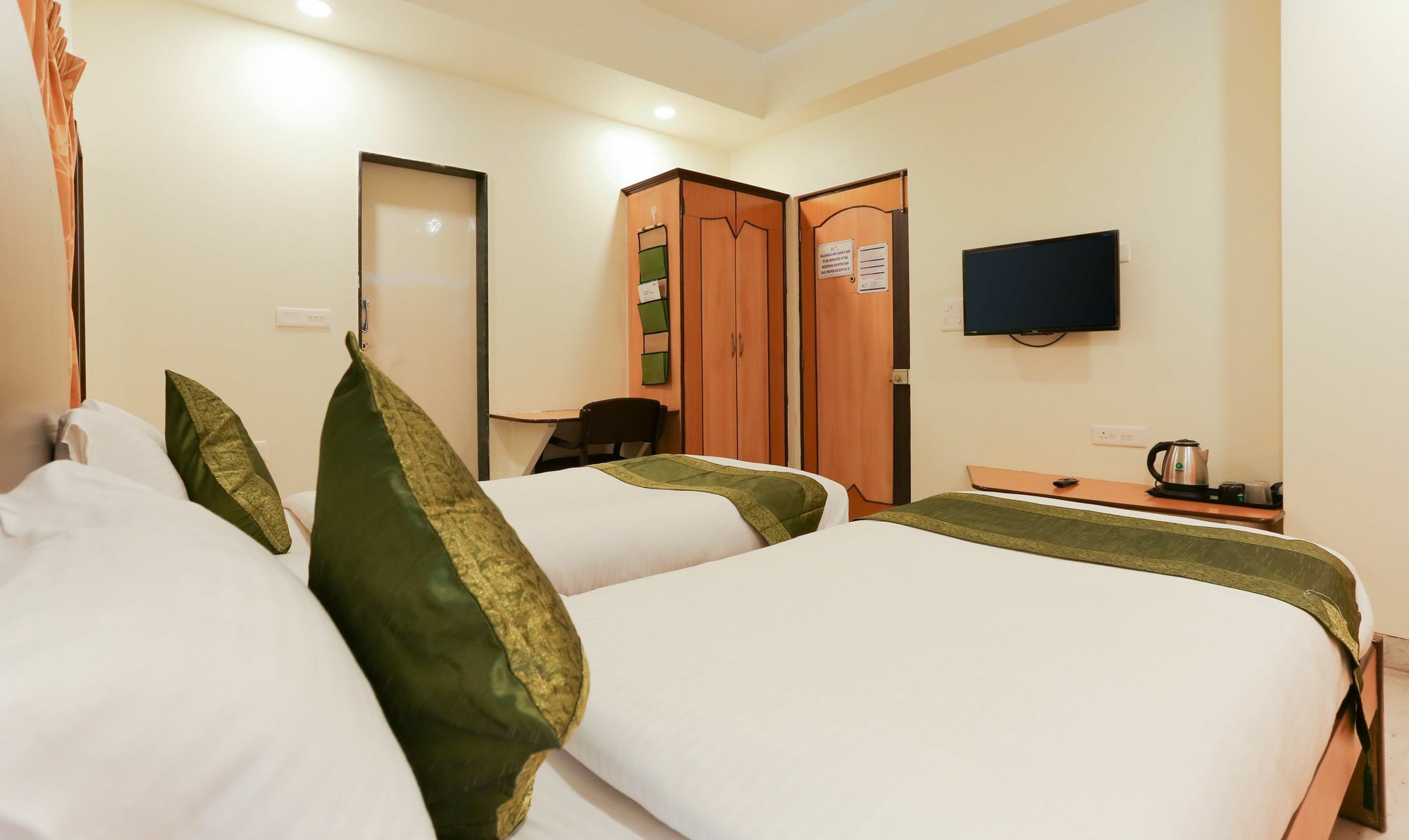 Itsy Hotels Hill View Ex Poona Buitenkant foto
