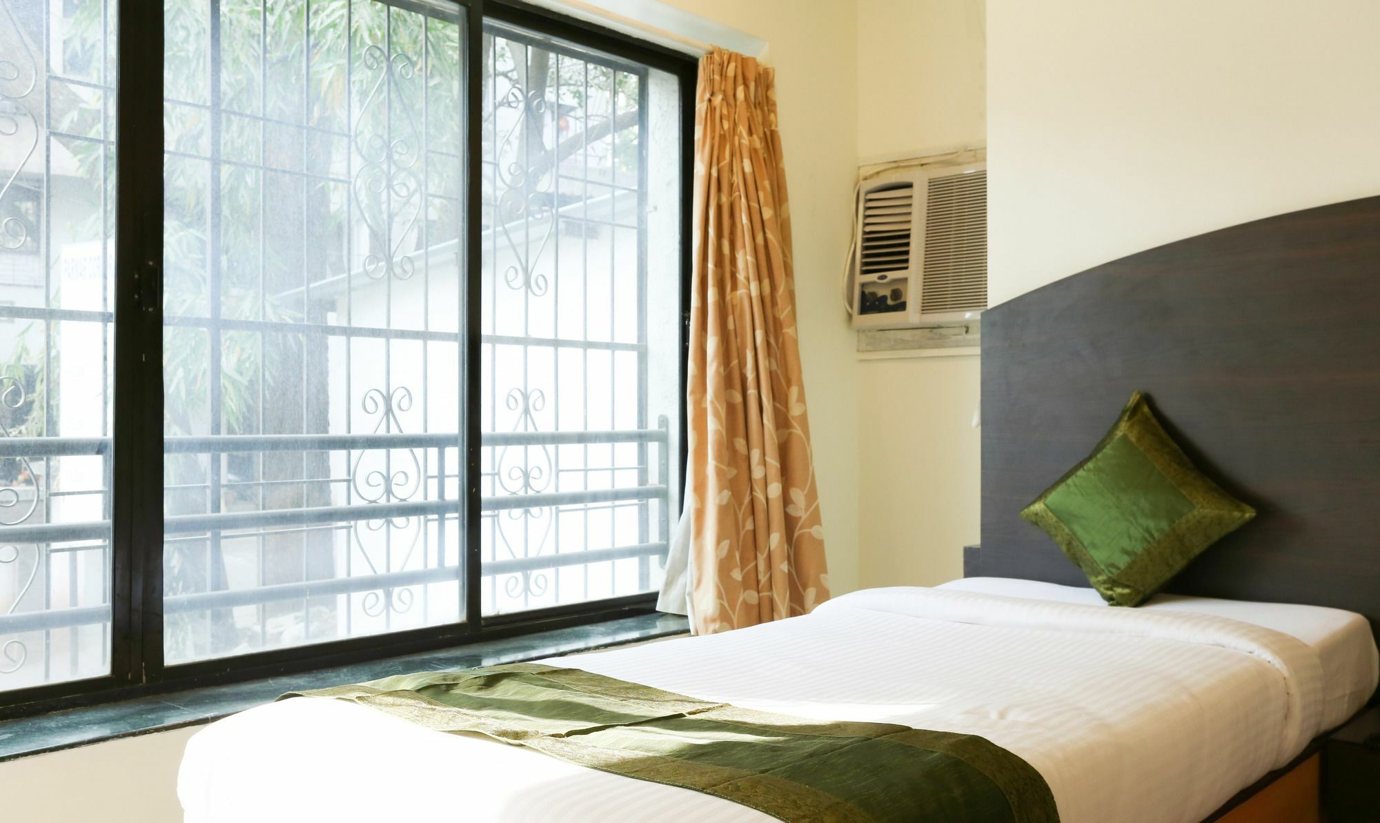 Itsy Hotels Hill View Ex Poona Buitenkant foto