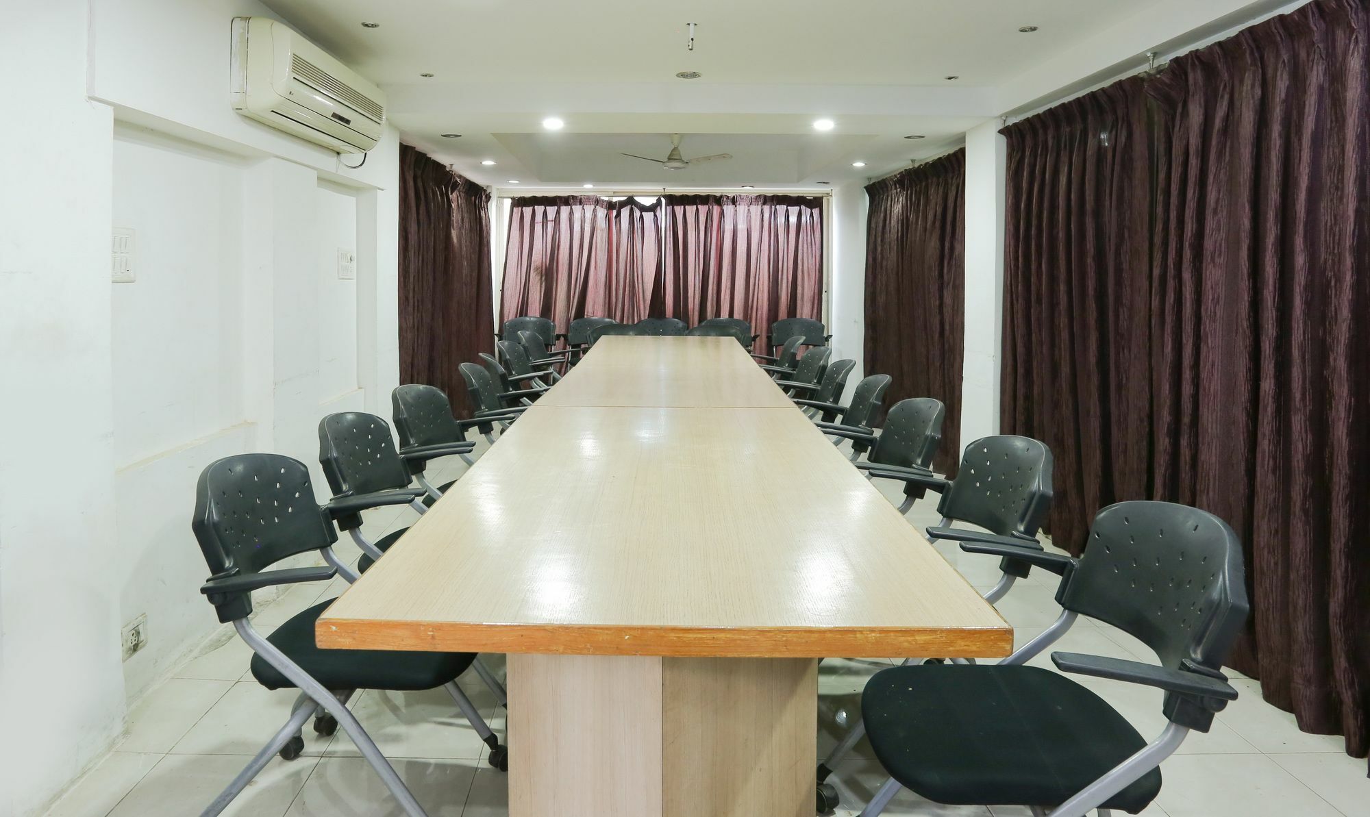 Itsy Hotels Hill View Ex Poona Buitenkant foto